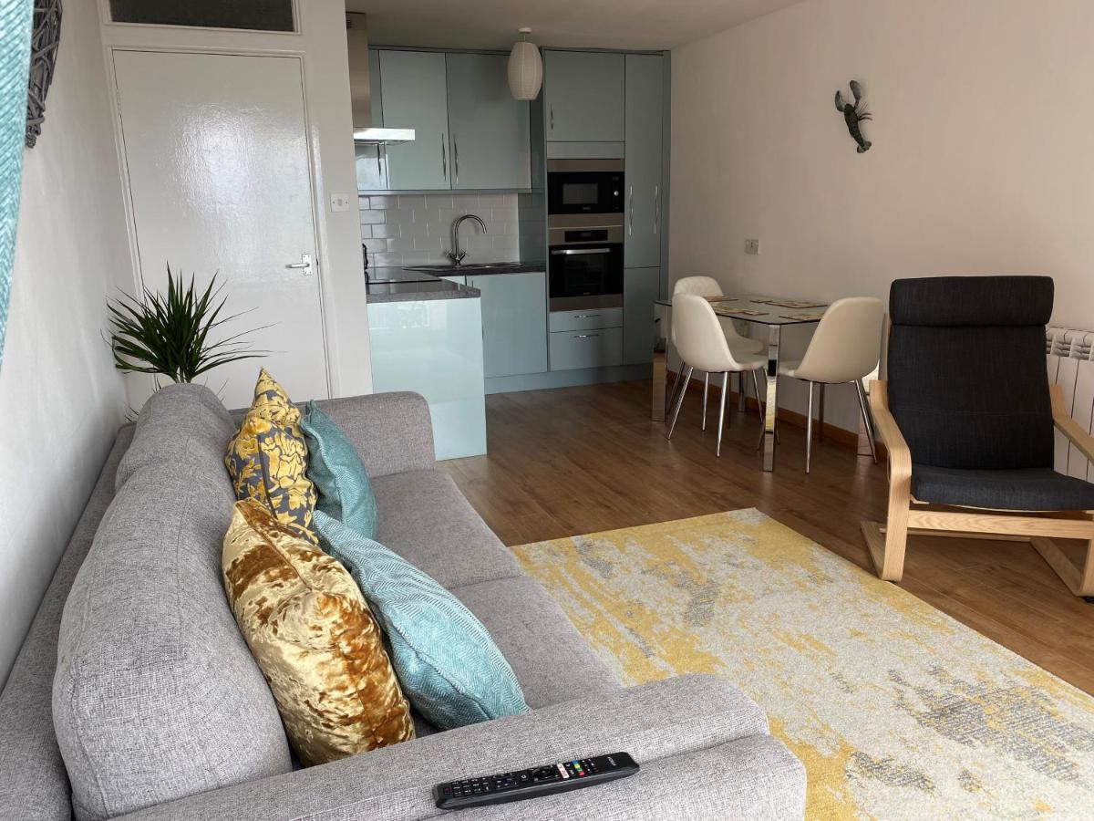 Vitamin Sea With A Sea View And Parking Lyme Regis Luaran gambar